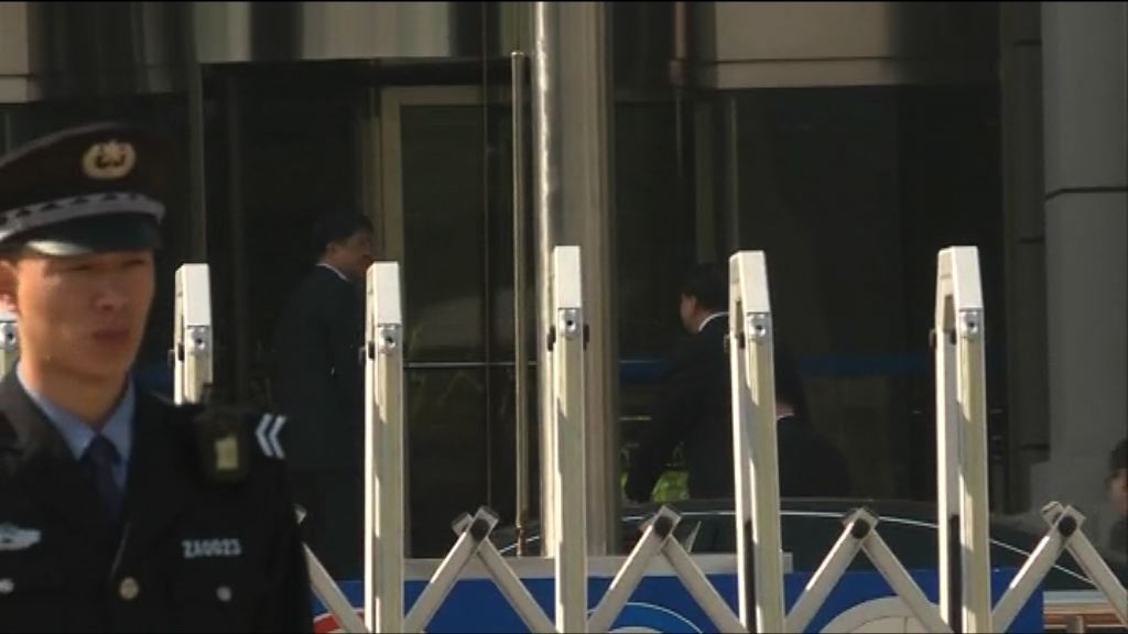 張炳良到鐵路總公司商討高鐵事宜