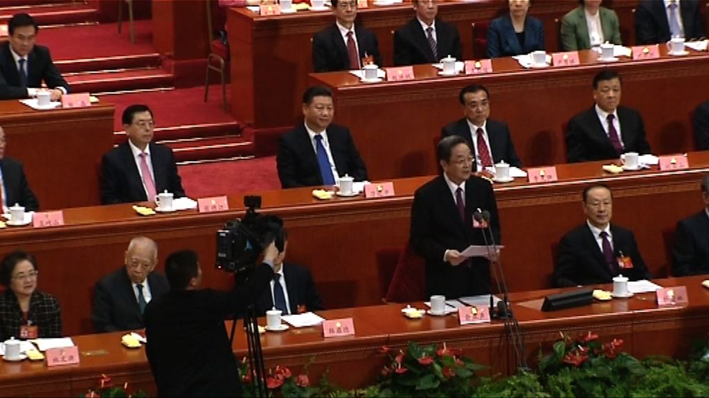 政協報告鼓勵港區委員走入校園開展國情教育