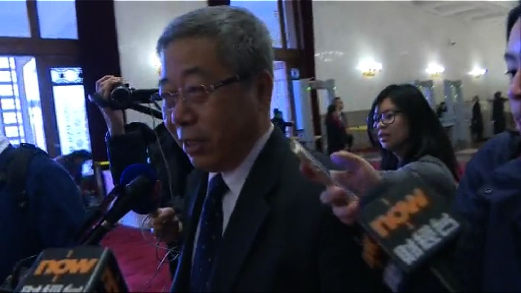 教育部長：本港中小學教授國歌寫入法例合適