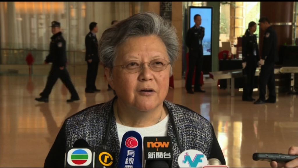 范徐麗泰：梁振英應優先處理港人事務