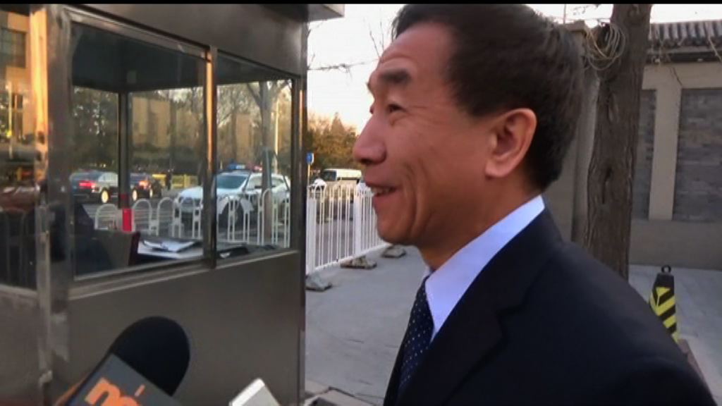 李飛：一地兩檢完全符合基本法