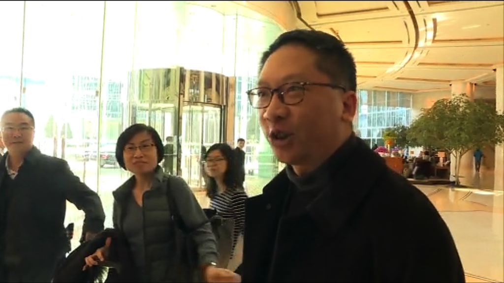 袁國強張炳良就高鐵事宜訪京交換意見