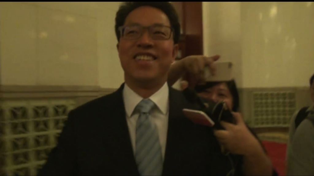 張曉明：香港不應爭論粵語是否港人母語