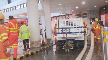 黑雨｜瑪麗醫院部分道路嚴重水浸　急症室服務受影響