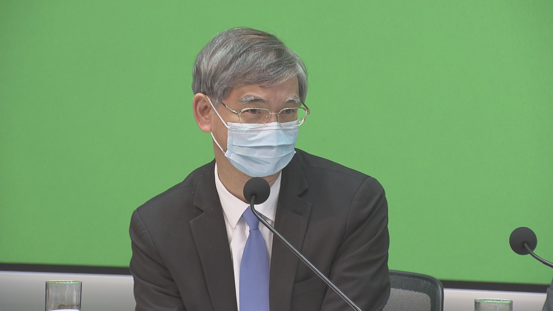 羅致光︰社署不代派錢　會承擔政治壓力