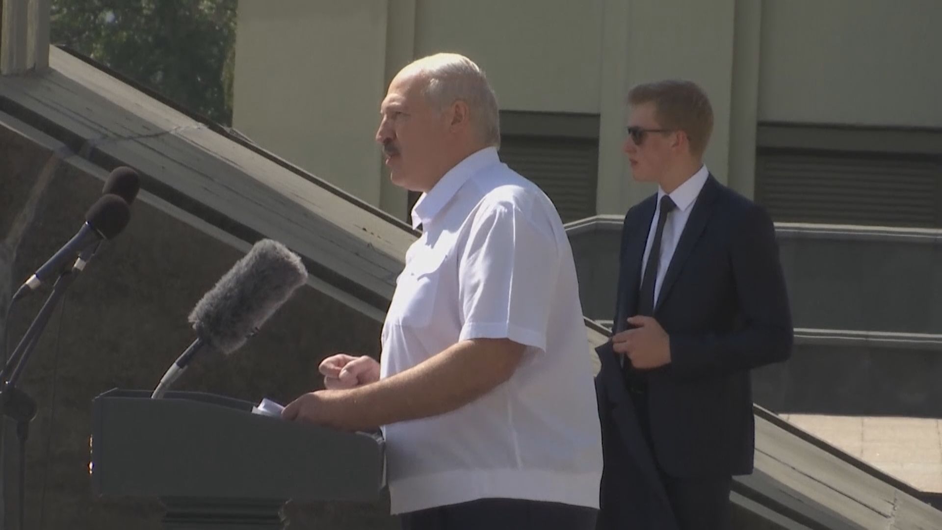 盧卡申科表明不會重新舉行大選　再有民眾上街抗議