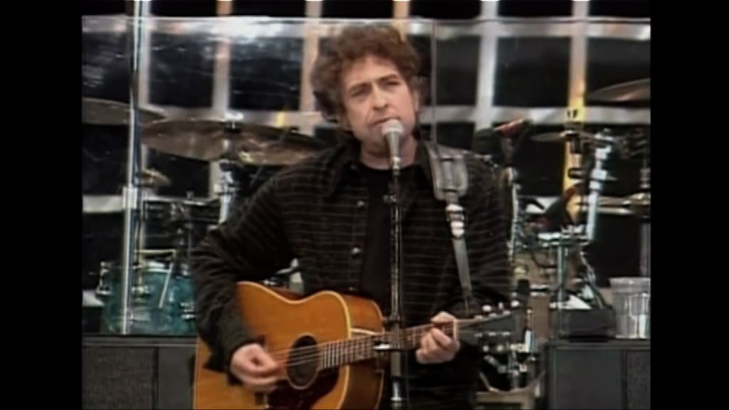 卜戴倫打破沉默稱願接受文學獎