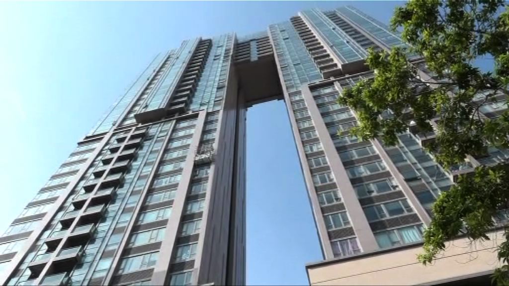 紅磡一對男女倒斃單位內