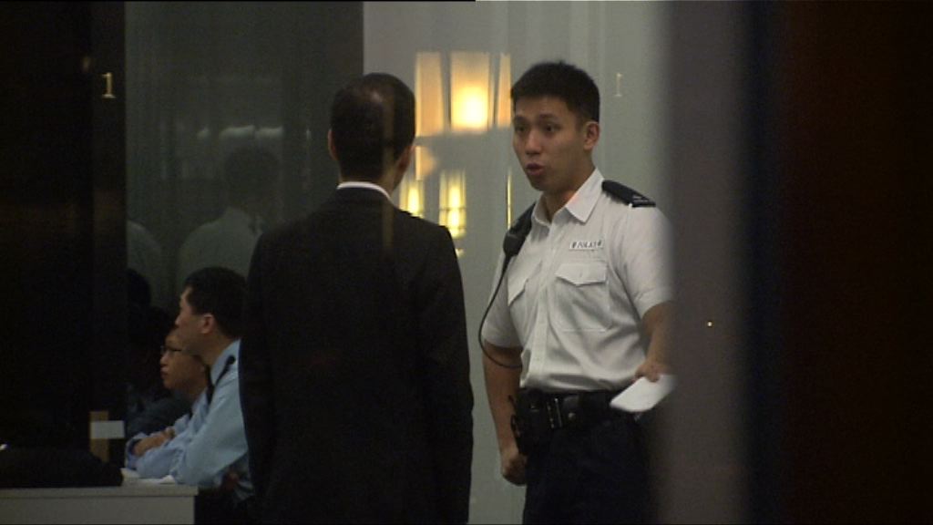 荃灣石屎藏屍案　警方正聯絡藏屍單位租客