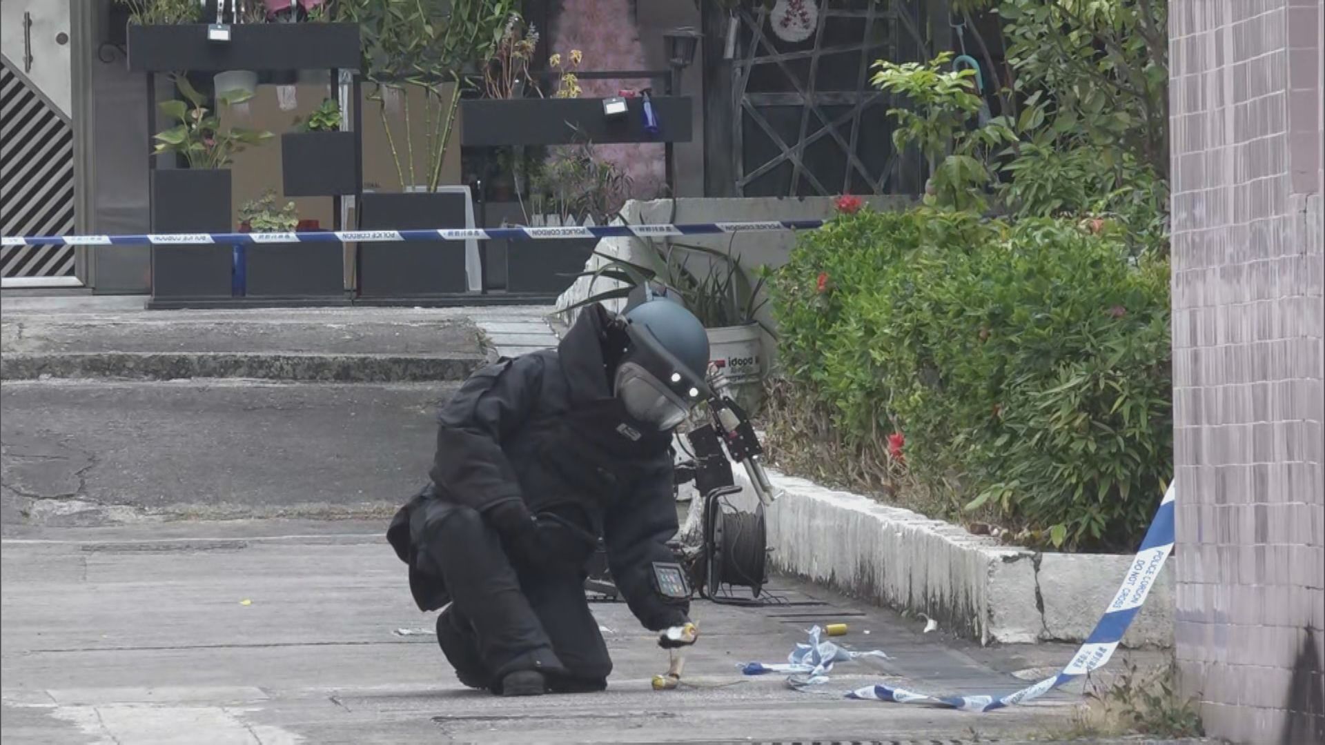 青衣大王下村發現可疑物品　警方派爆炸品處理課到場