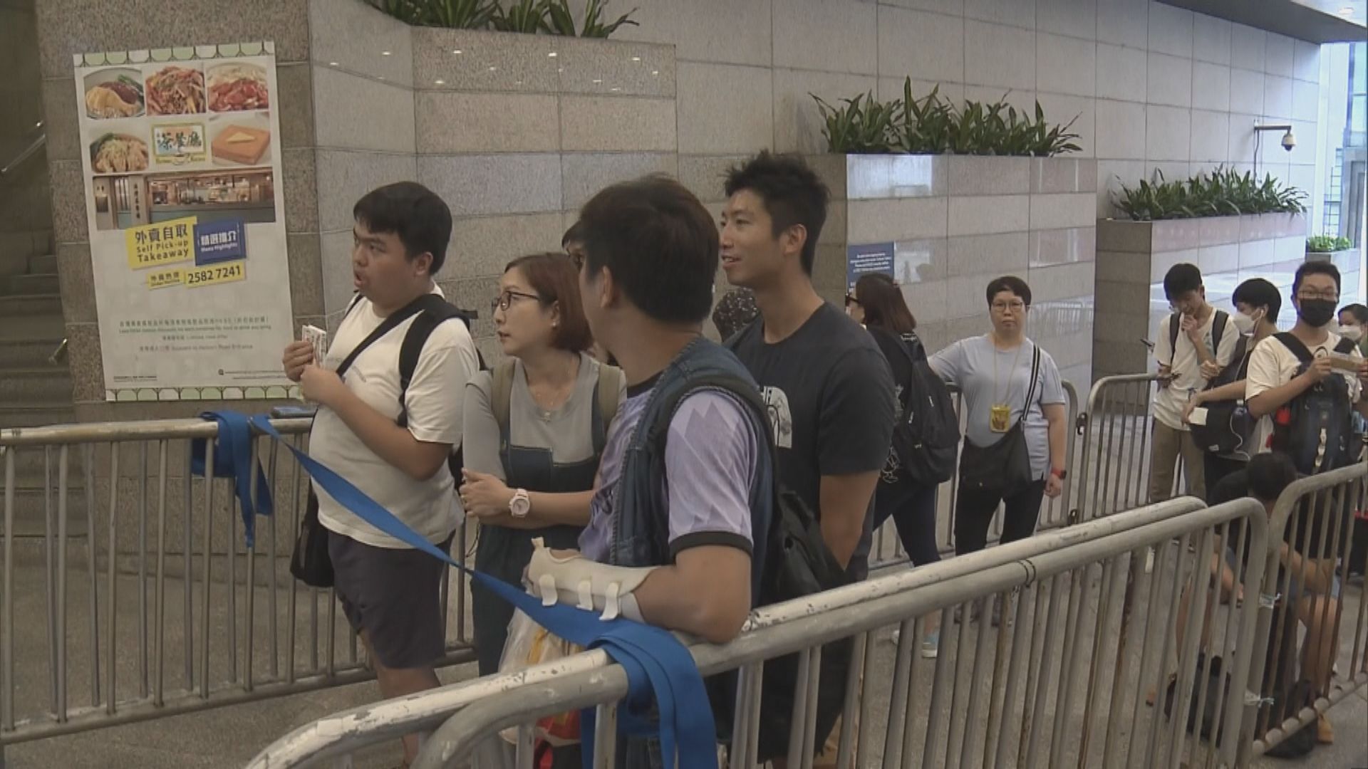 一連七日香港書展今日開幕