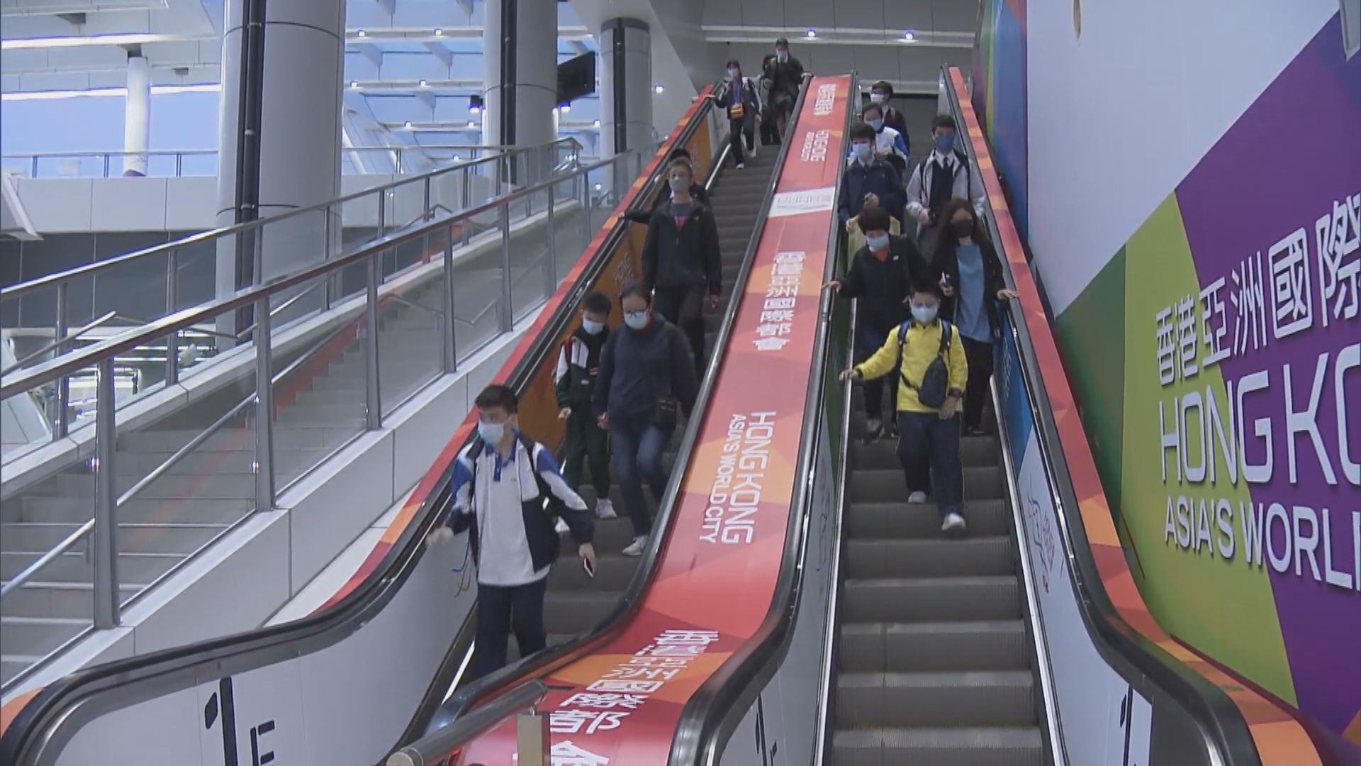 跨境中學生恢復回港上面授課　有學生稱既興奮又害怕