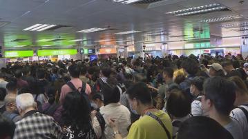深圳邊檢料中午至晚上十時是過關高峰