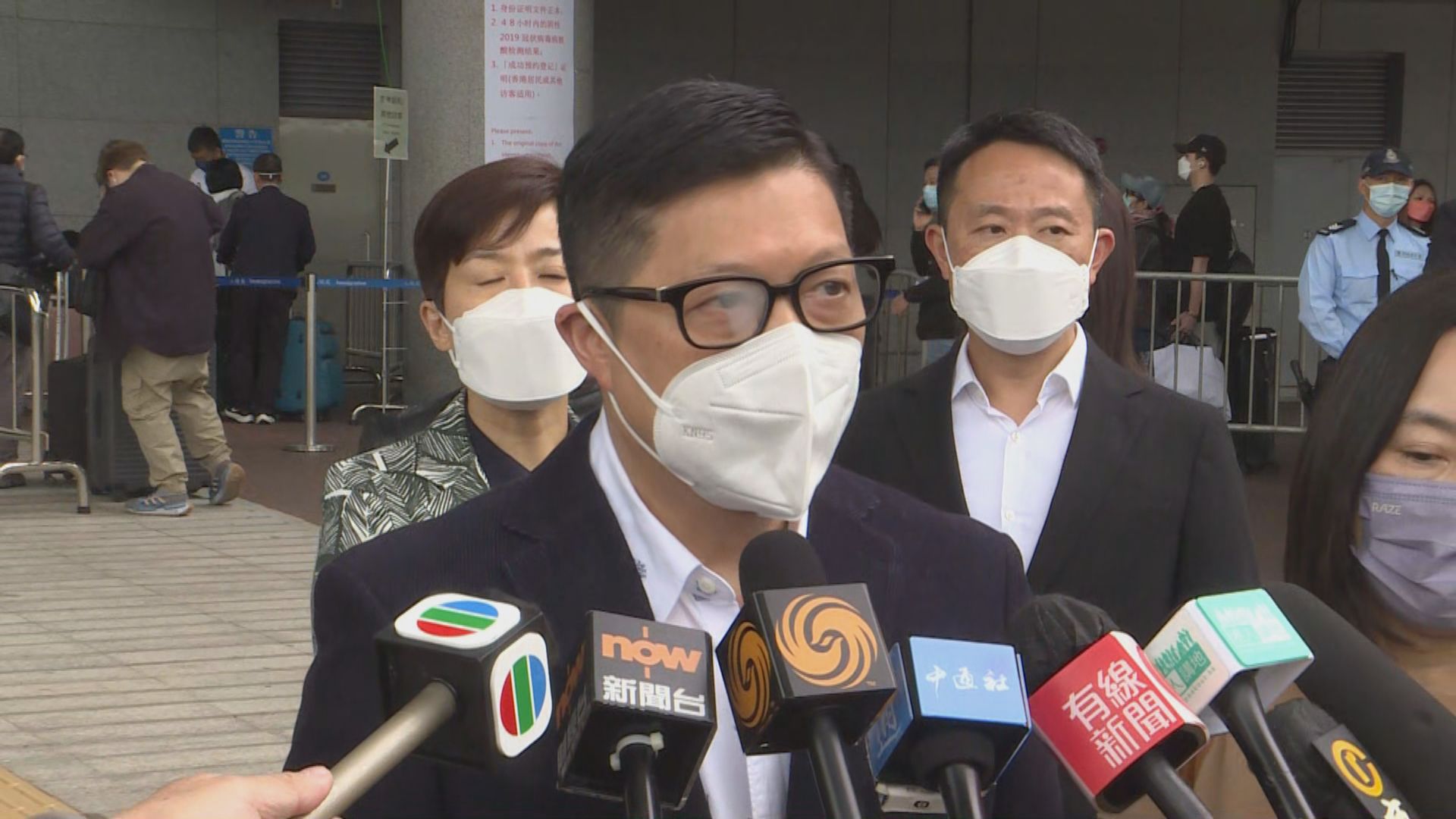 鄧炳強：通關初期不會有太多水貨客