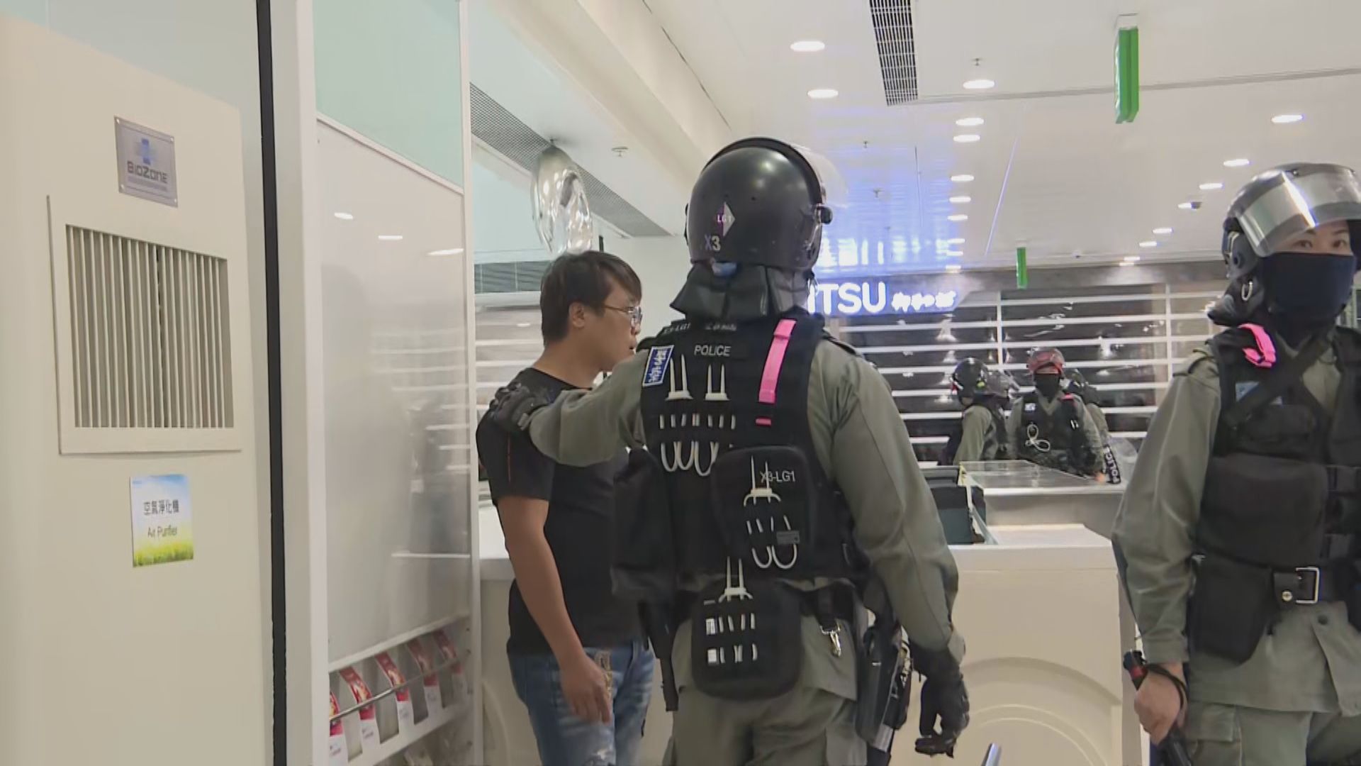 網民再號召在多區商場聚集　警方商場內巡邏