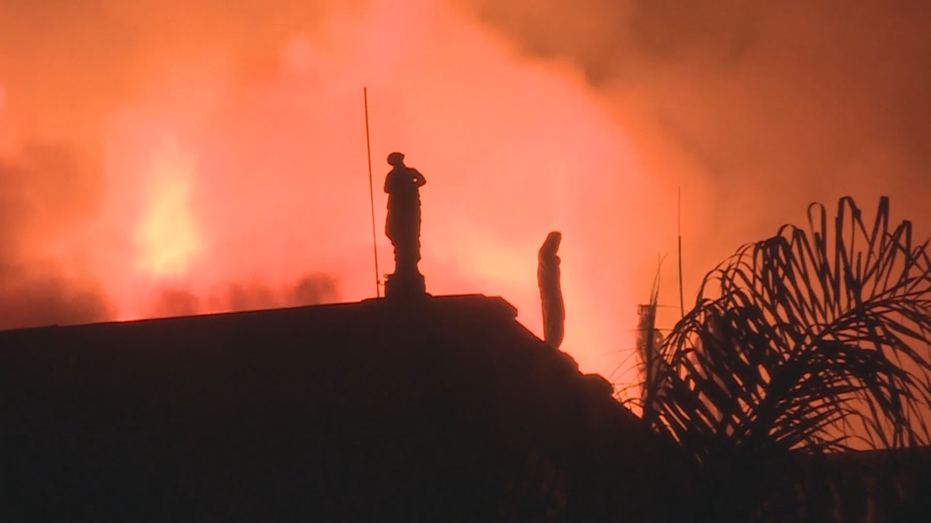 巴西國家博物館大火文物恐盡毀