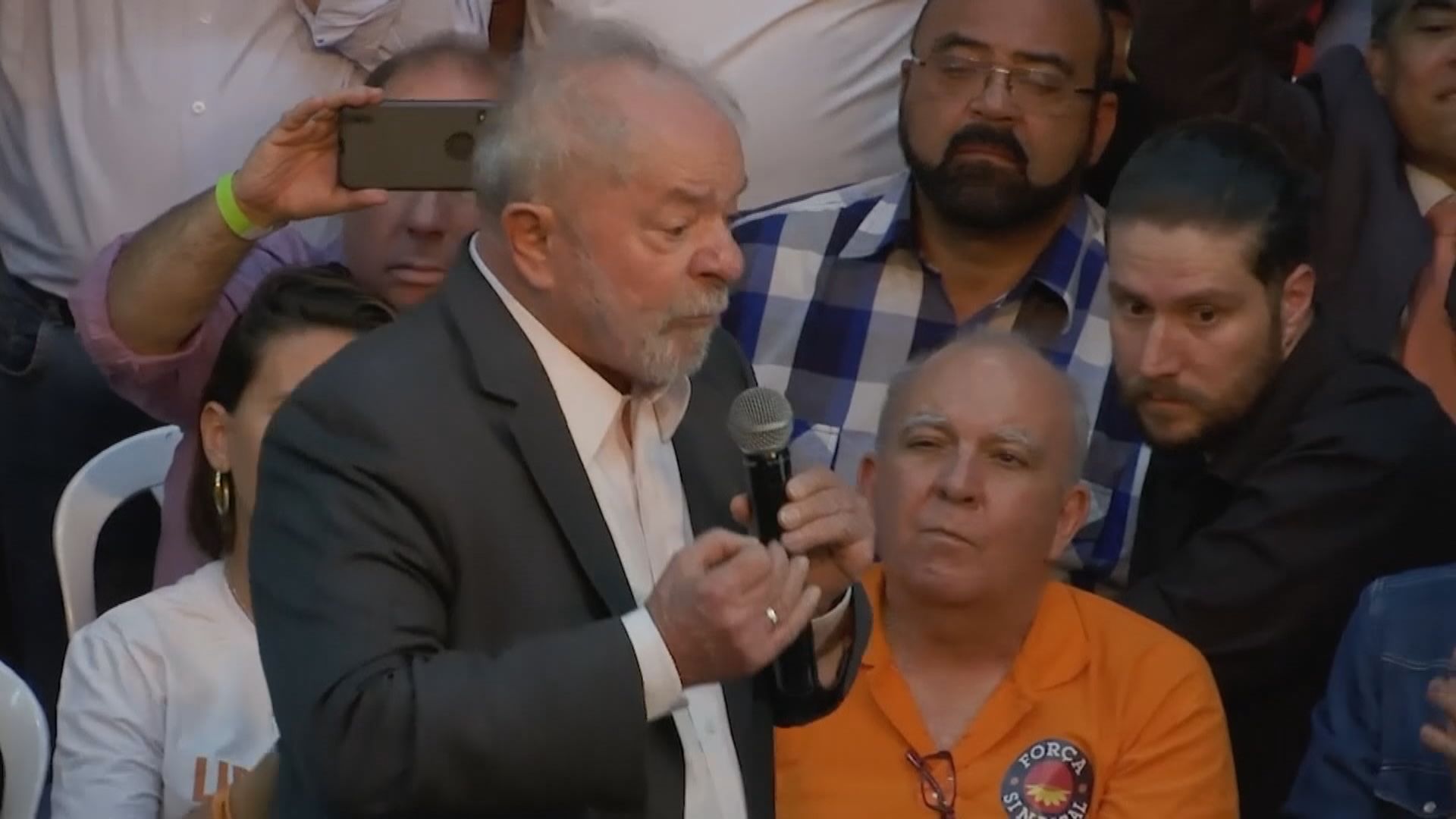 巴西前總統盧拉展開非正式總統選舉活動