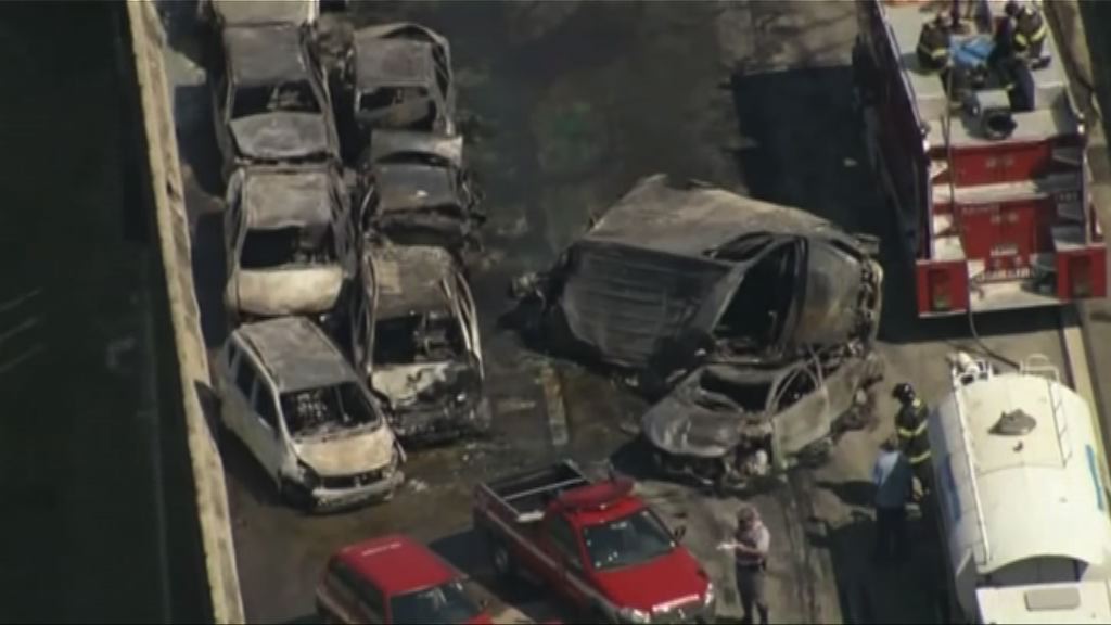 巴西36車連環相撞釀兩死十二傷