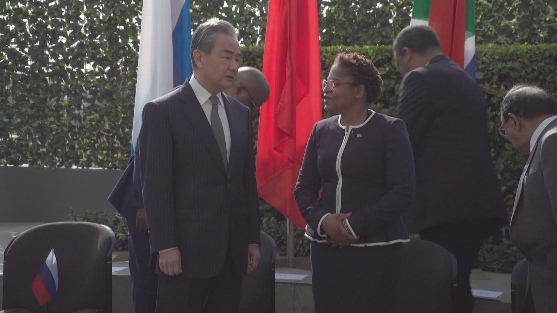 王毅：中國高度重視網絡安全 願與各國推進全球網絡變革