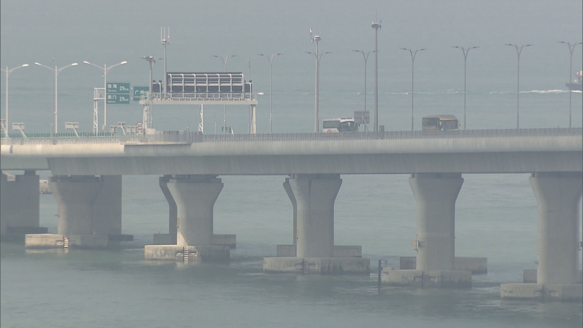港府擬下周起提高私家車使用港珠澳大橋配額