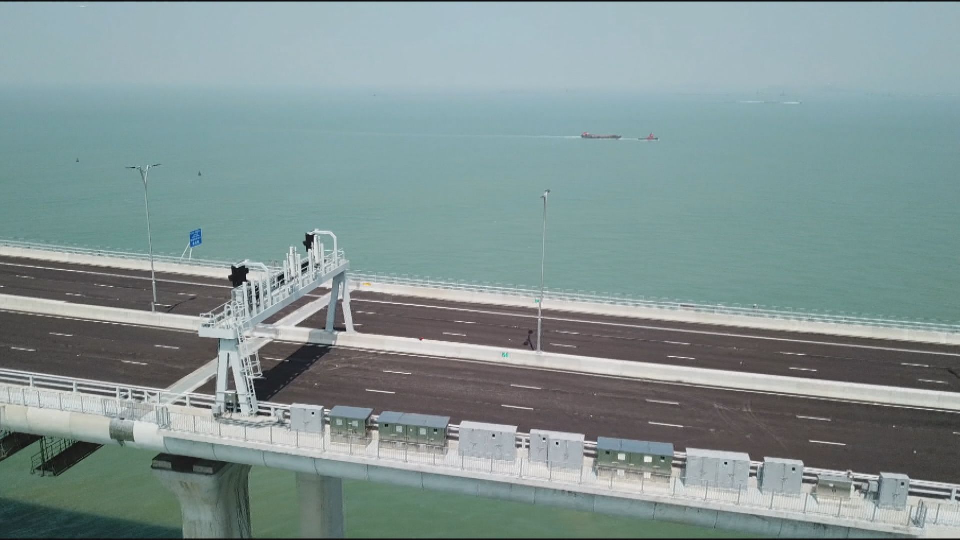 有司機批港珠澳大橋通關時間太長