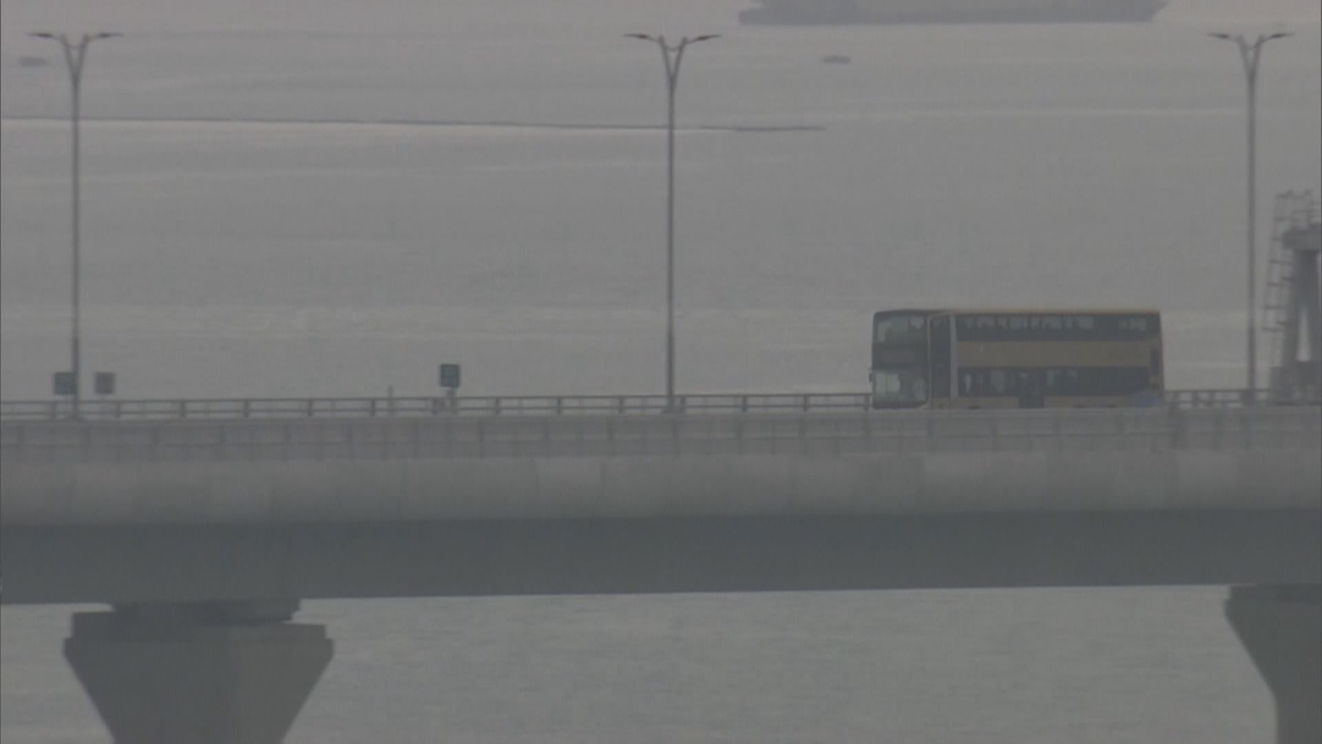 截至下午三時共868車次使用港珠澳大橋