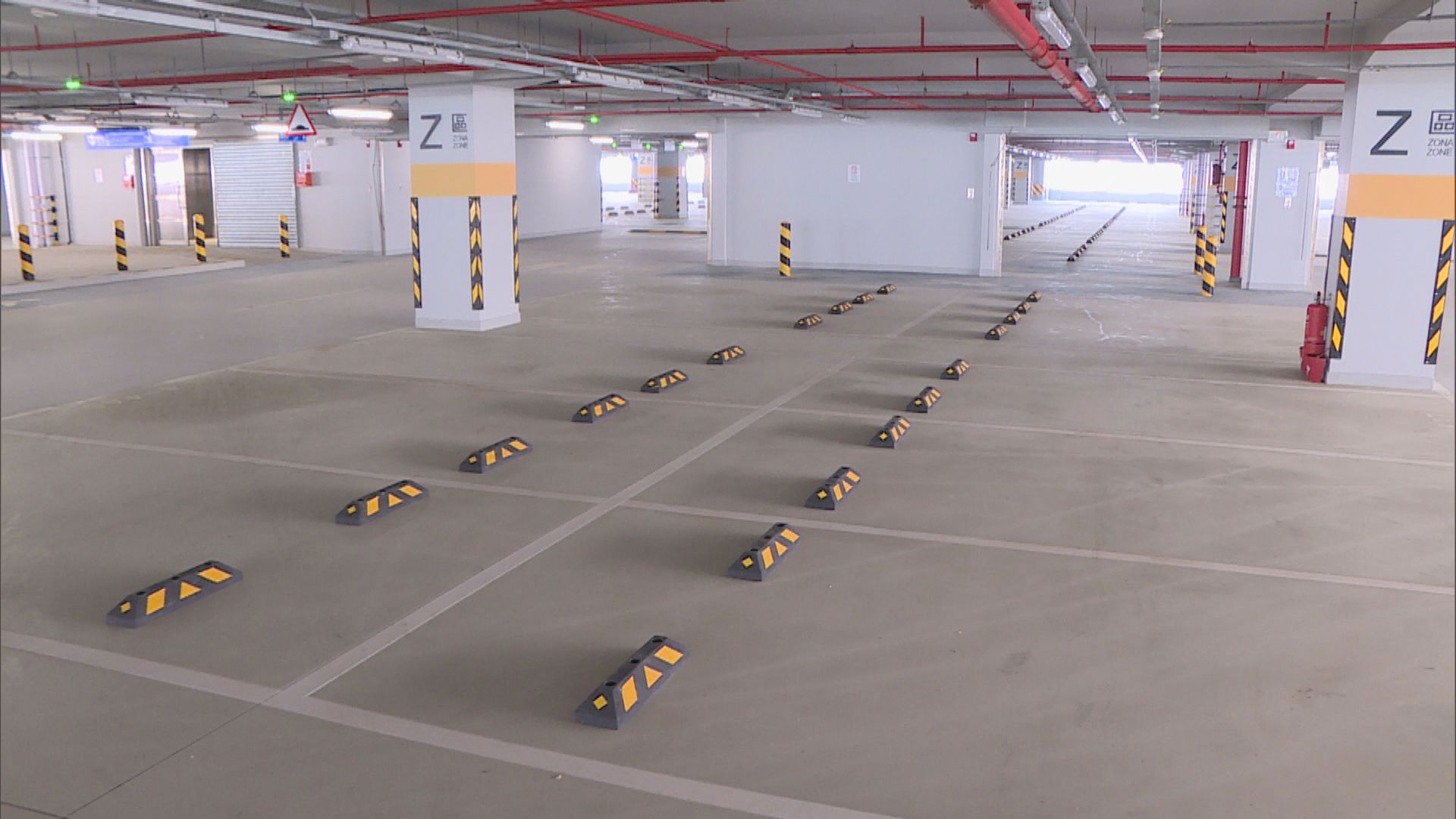 澳門口岸停車場使用率低司機稱安排不便