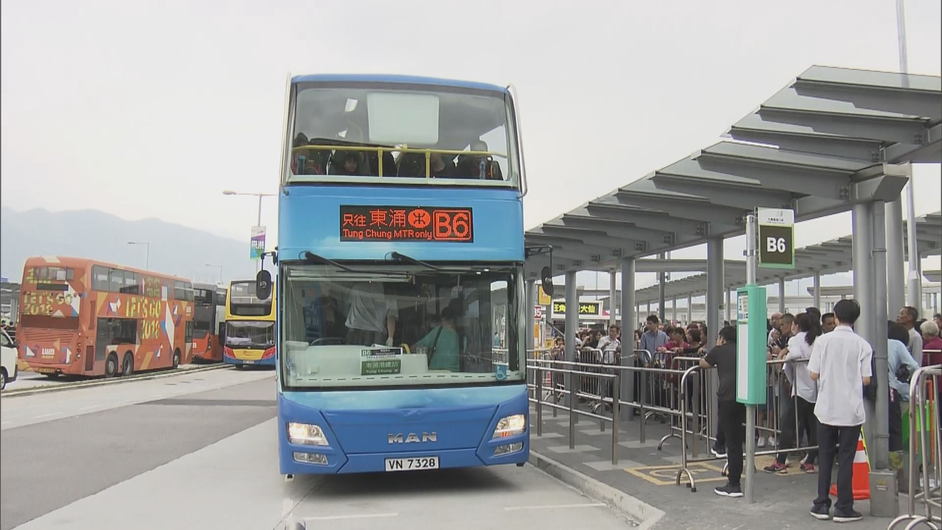 政府縮短旅遊巴到口岸接載旅客手續