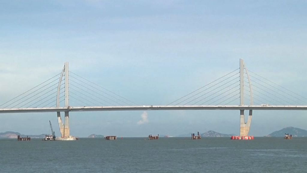 港珠澳大橋主橋超支約100億元人民幣