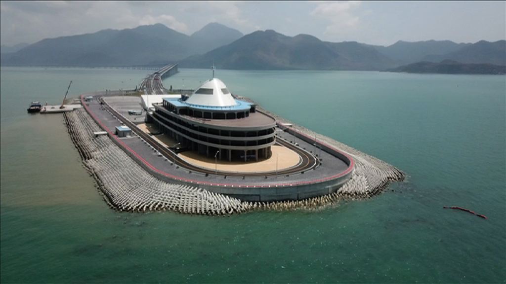 路政署：不排除到港珠澳大橋人工島跟進