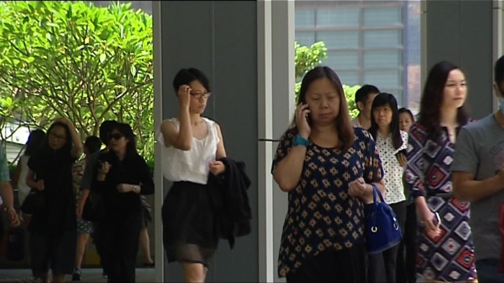 擴闊薪俸稅稅階　減輕納稅人負擔