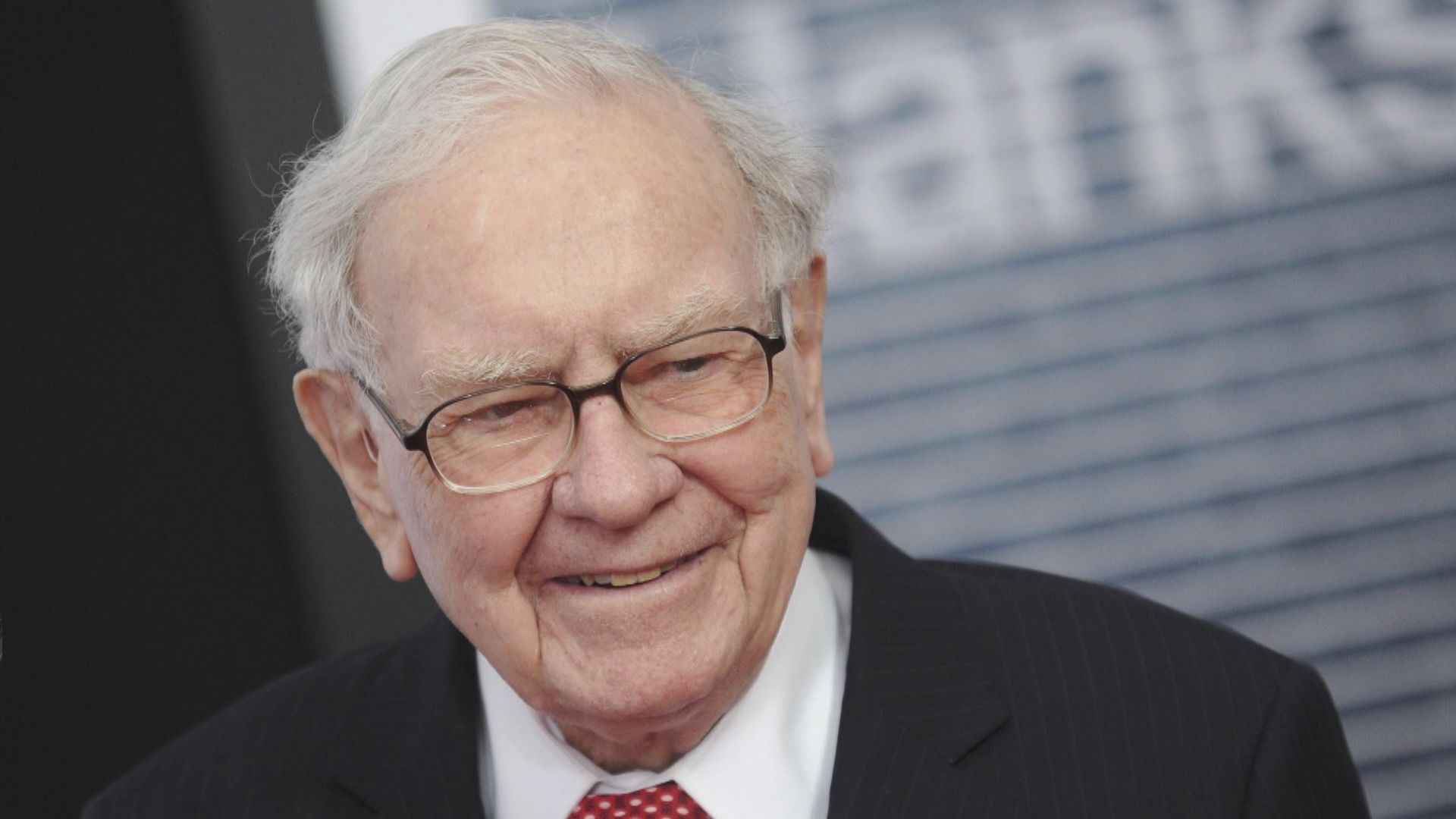 巴菲特：只需幾個正確投資就能創奇蹟　回購股份對股東有利
