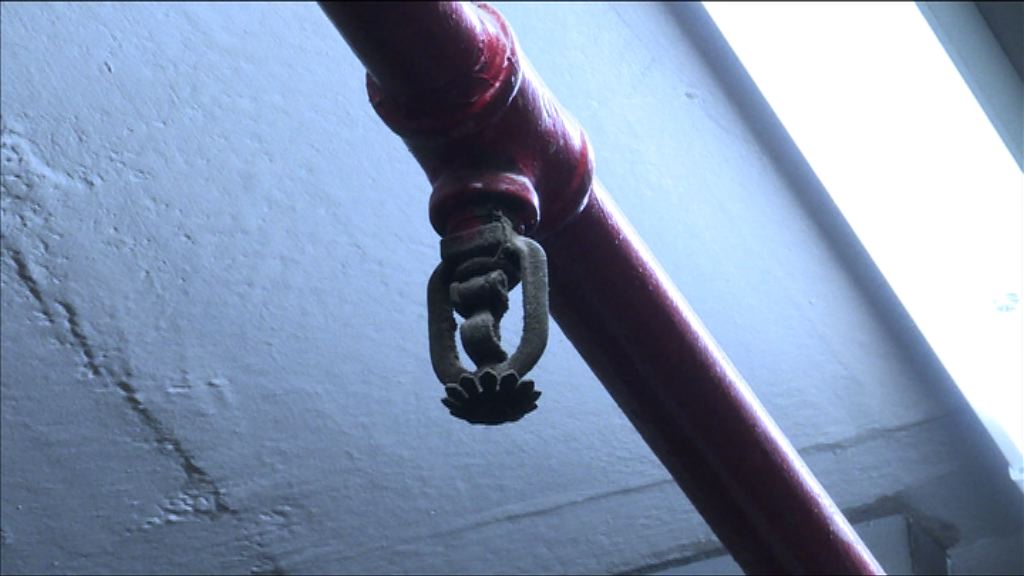 政府擬明年提交規管舊式工廈消防條例草案