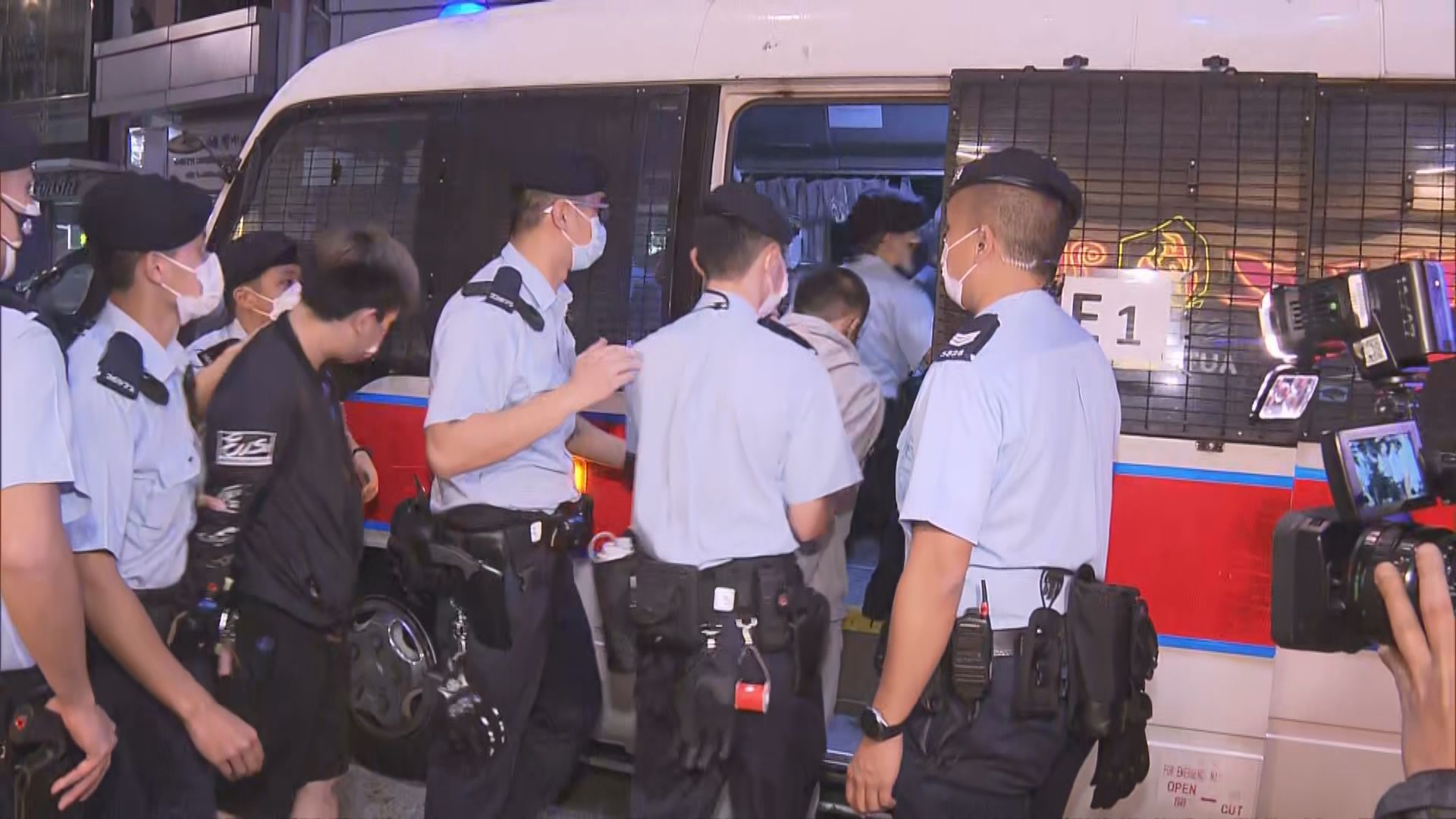 十人涉灣仔非法集結被捕