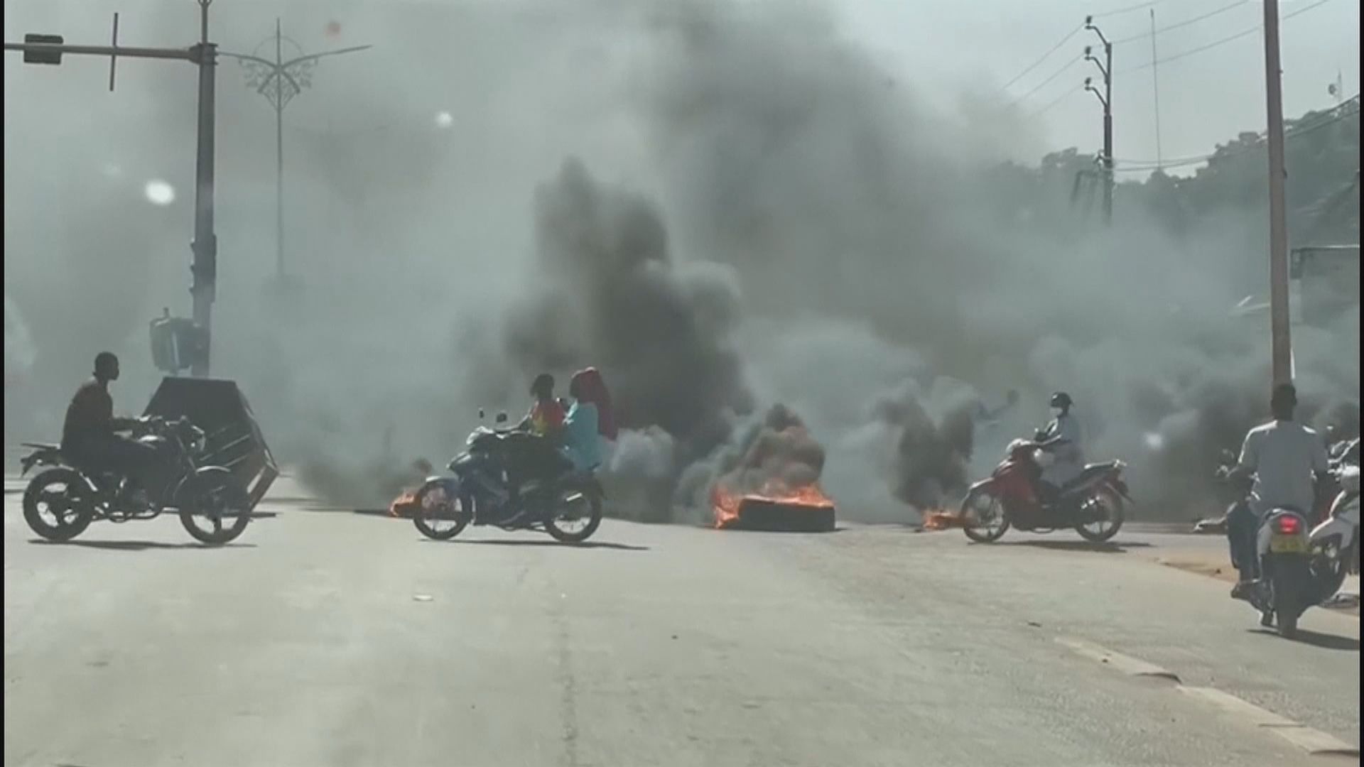 布基納法索多個軍營傳出槍聲　當局頒布宵禁令