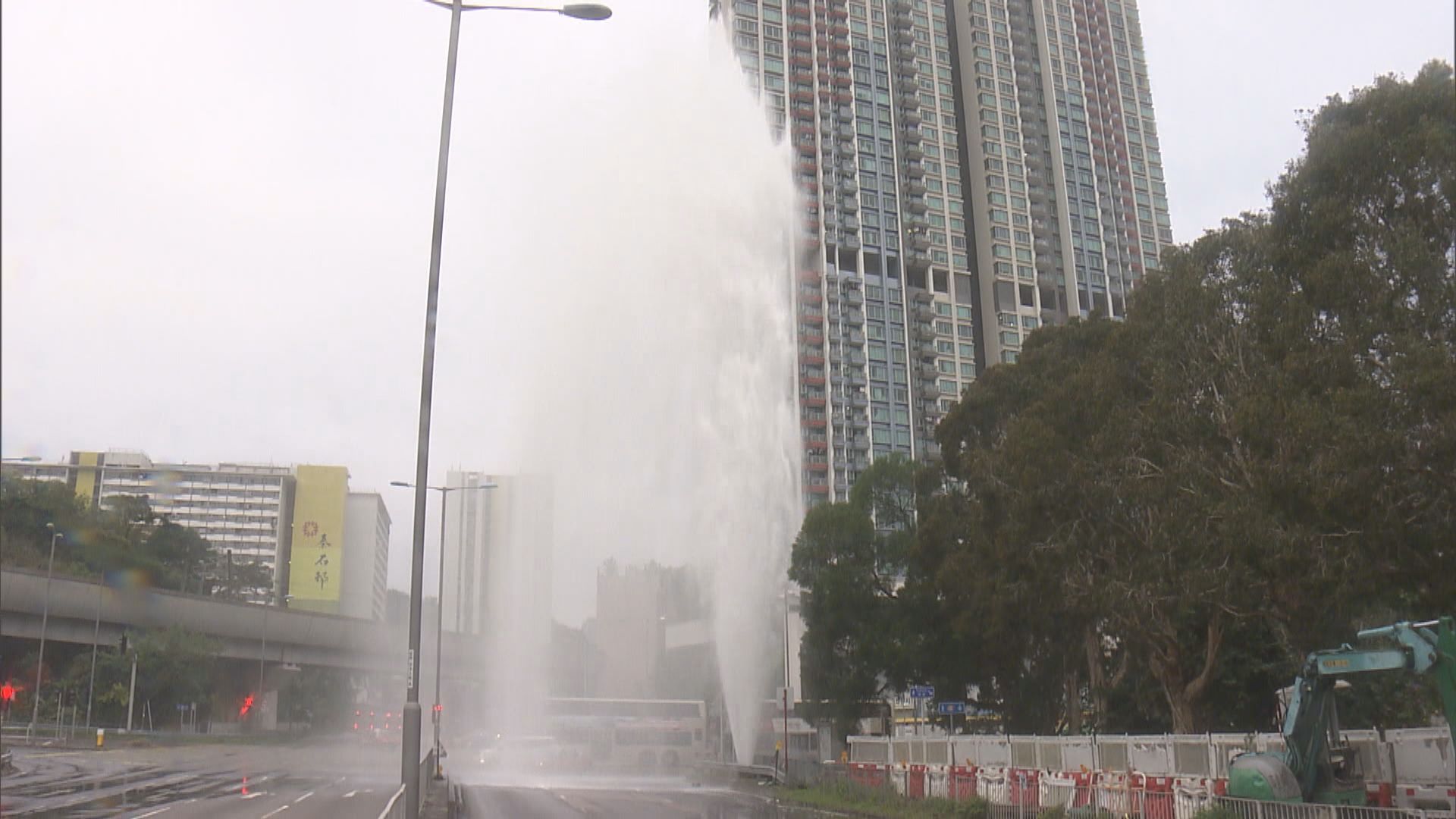 沙田大涌橋路爆水管　未影響交通