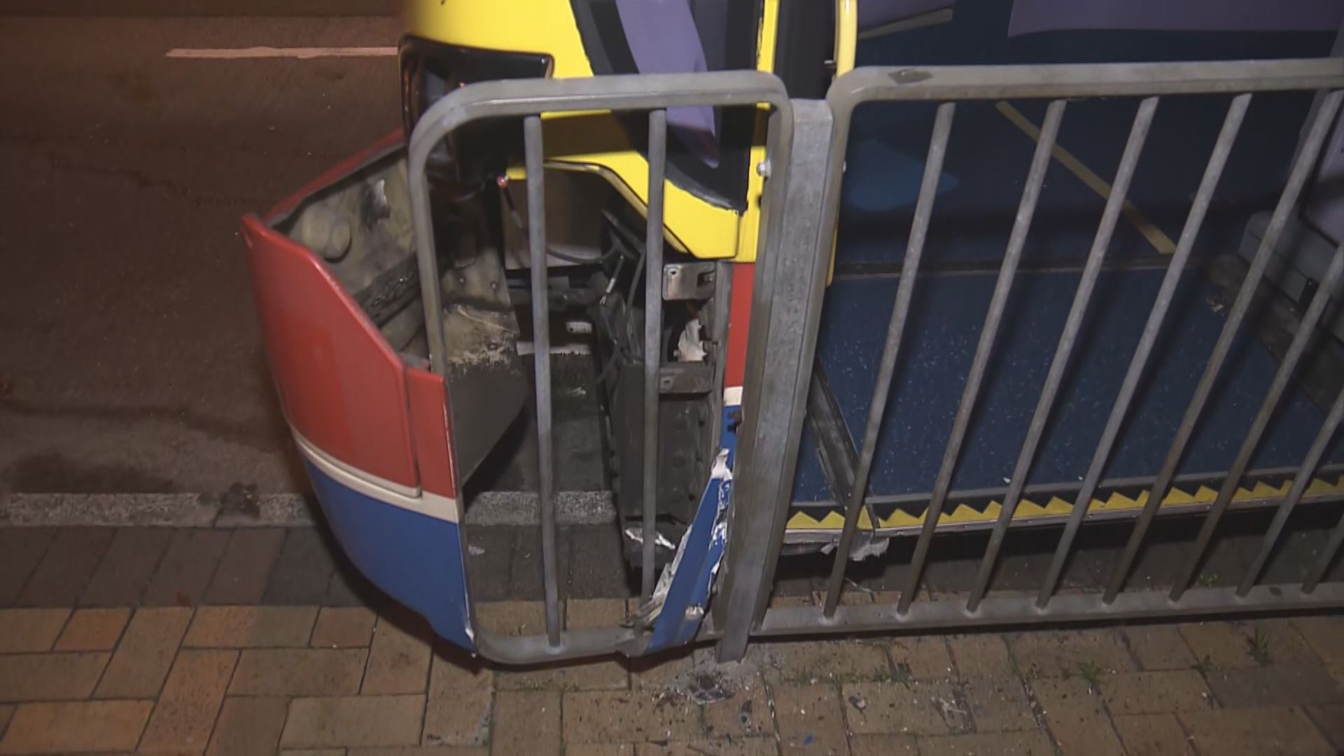 香港仔17歲少年涉擅駕城巴被捕