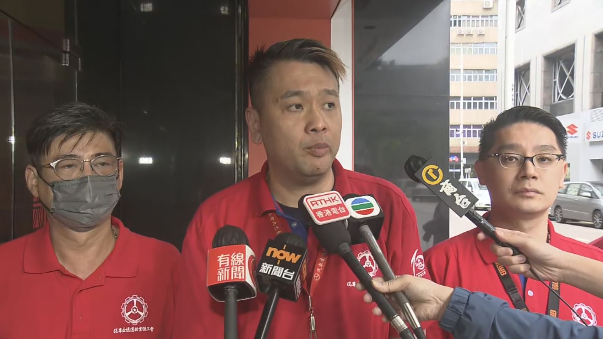 九巴工會與資方會面 要求加薪8%