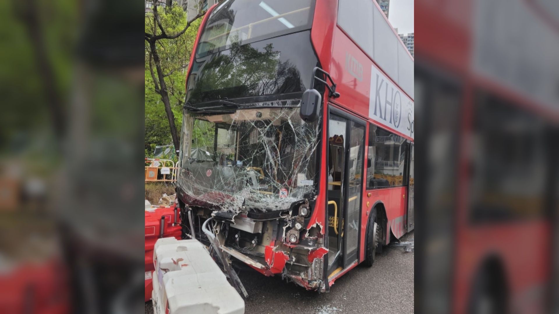 天水圍巴士撞欄司機受傷 