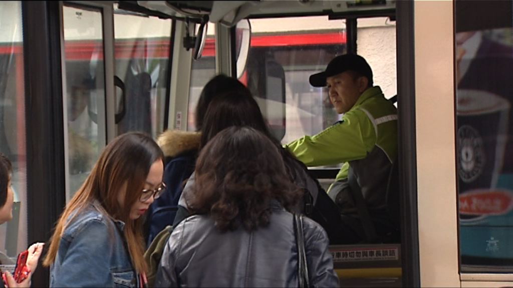 檢討巴士服務委員會關注車長人手不足