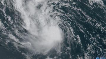 颶風埃林增強為五級颶風迫近加勒比海地區