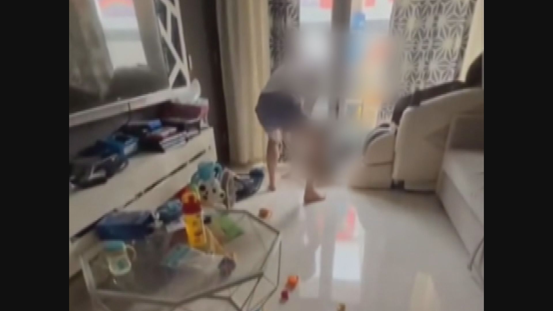 31歲男子涉用衣架虐打男童判140小時社會服務令