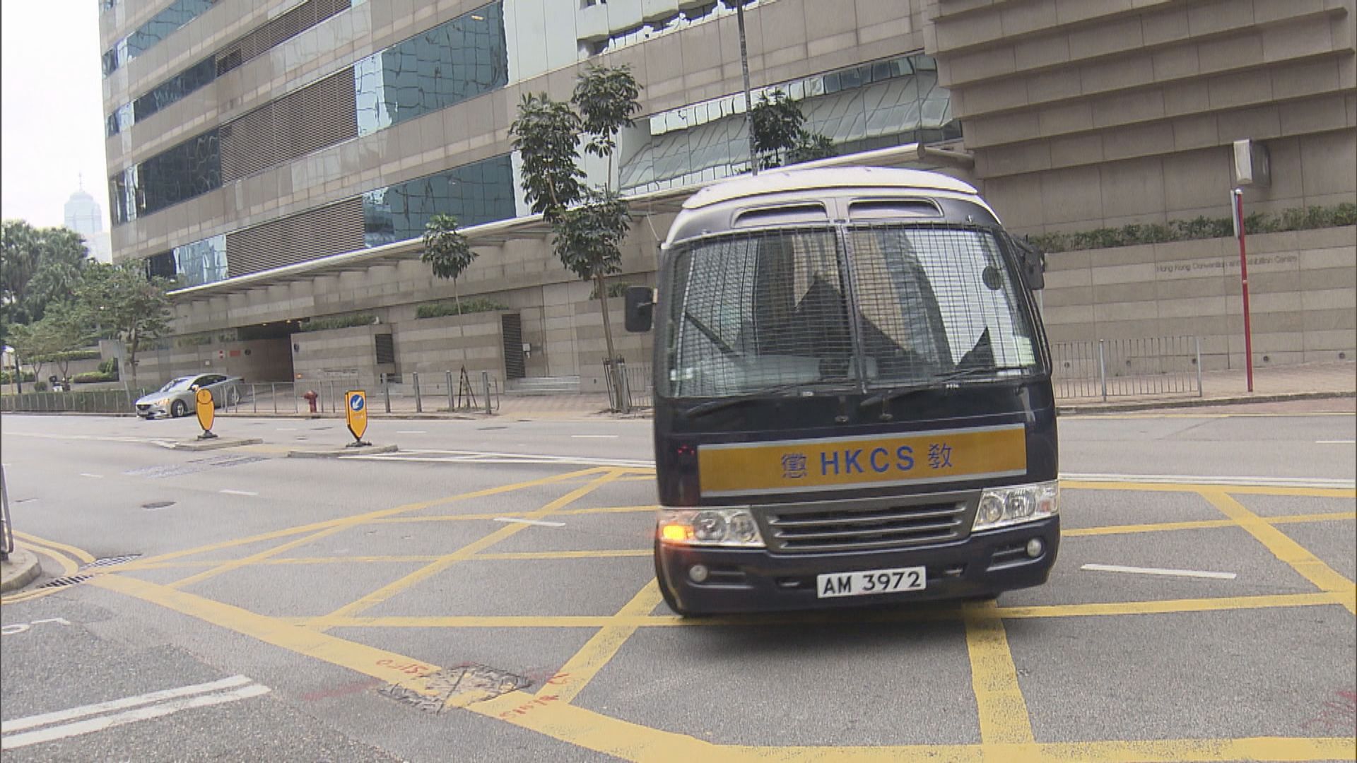 前年機場反修例集會　三人暴動罪成求情