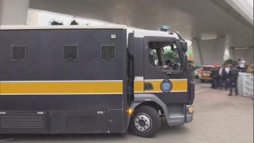 黎智英涉違國安案開審 警方法院外嚴密布防