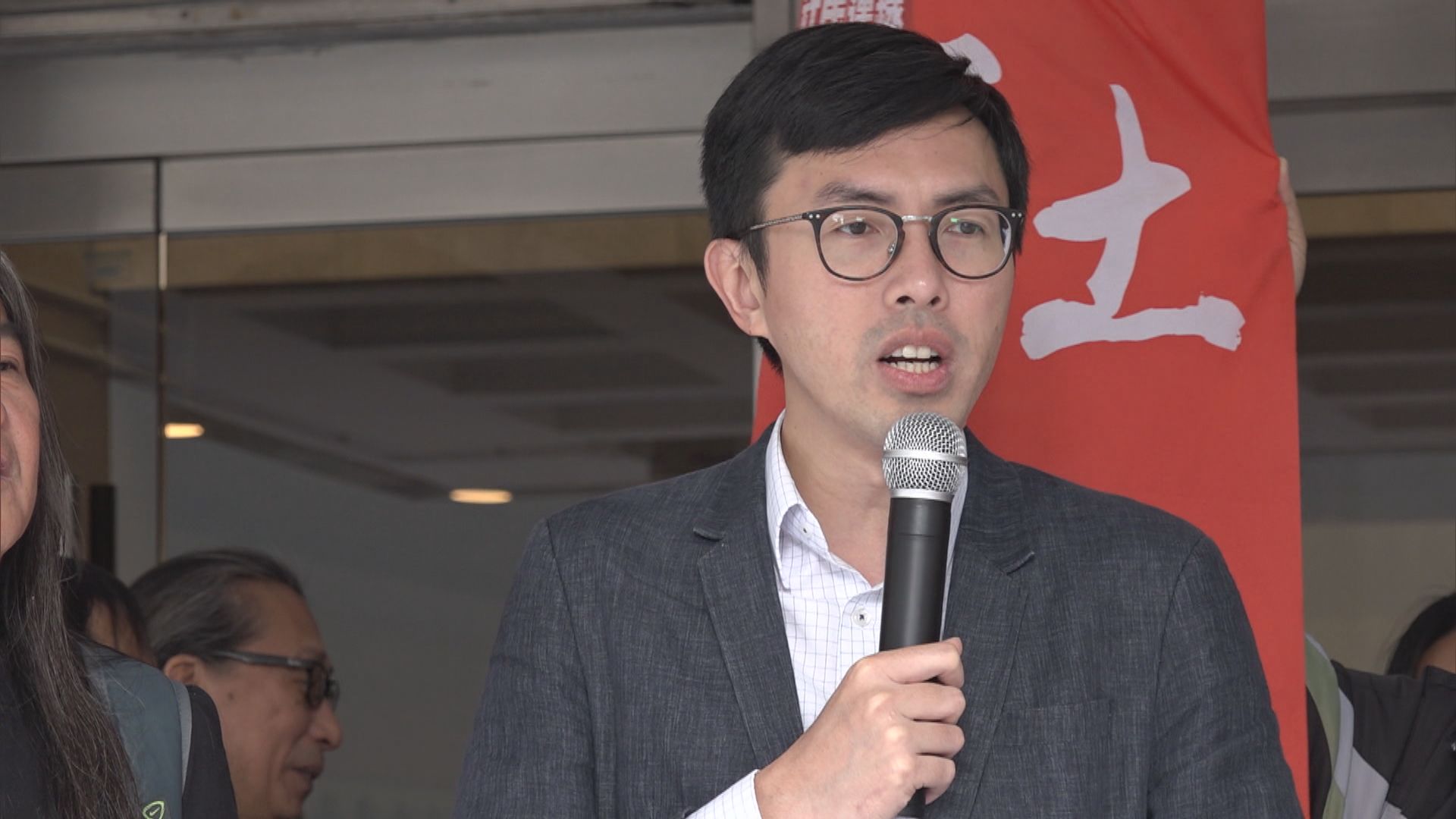 吳文遠擲三文治案上訴　高院押後判決