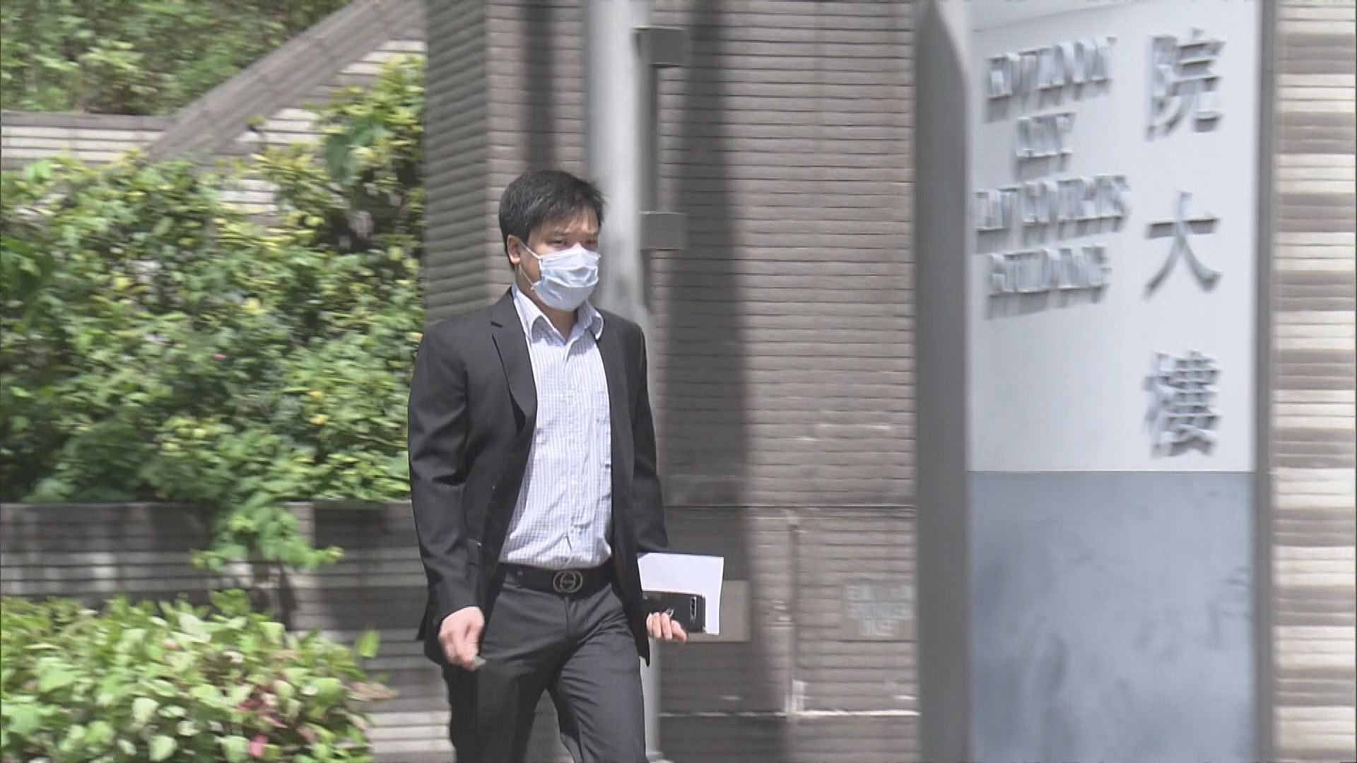 新巴司機駕駛時向警員舉中指及響號　不小心駕駛罪成