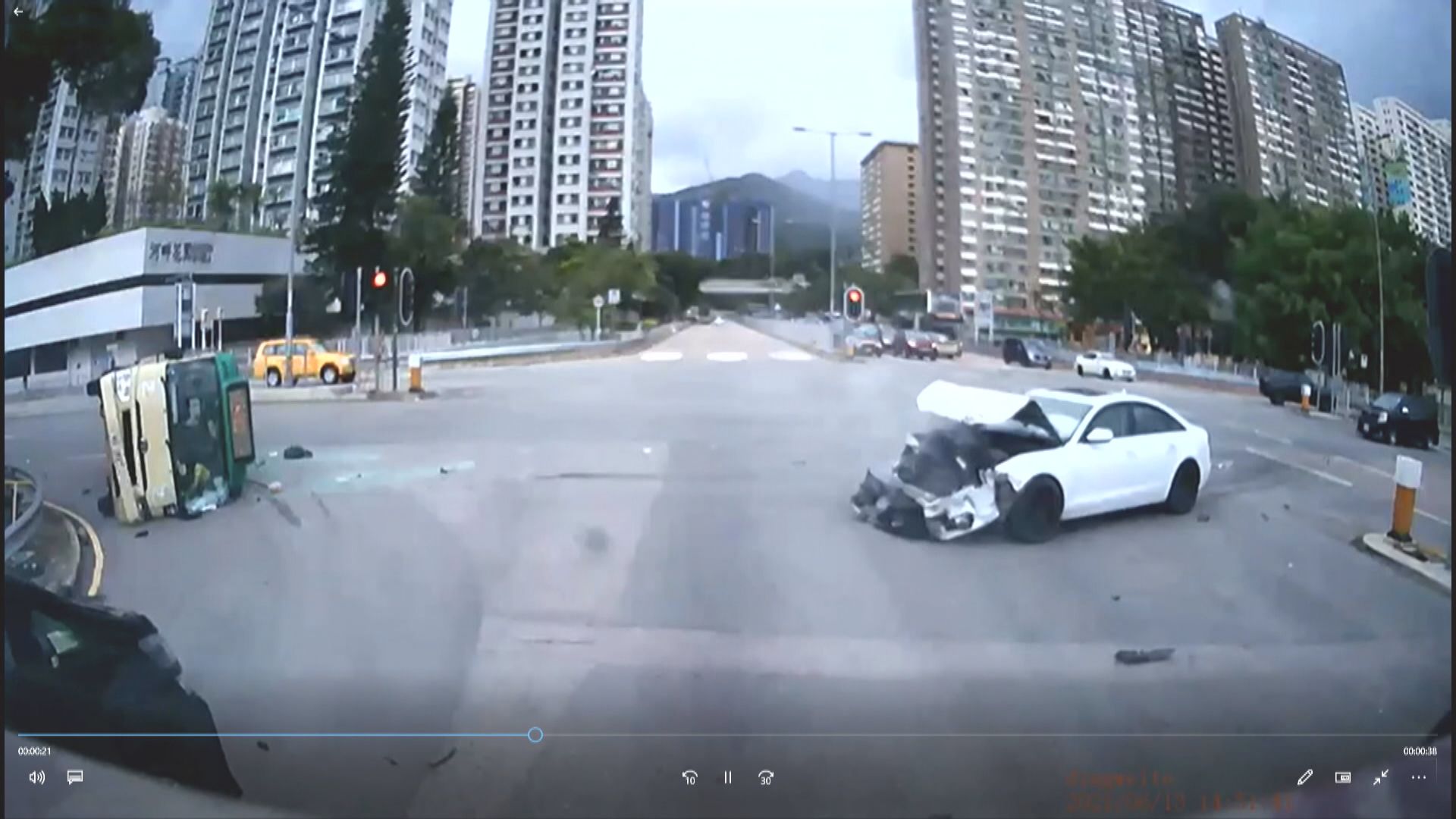 去年沙田大涌橋路意外　兩司機分別判監16個月和罰款1萬 