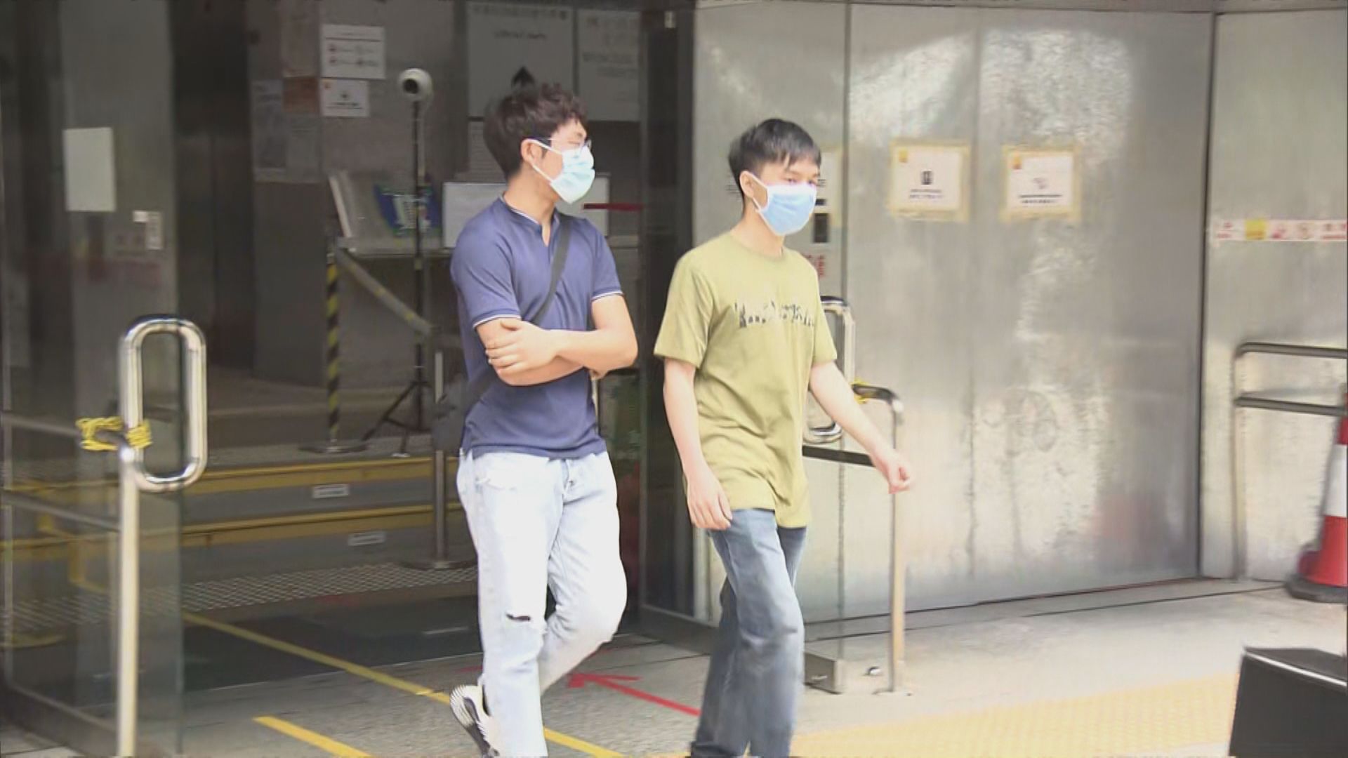 三人被控中環參與暴動　押後至十一月答辯