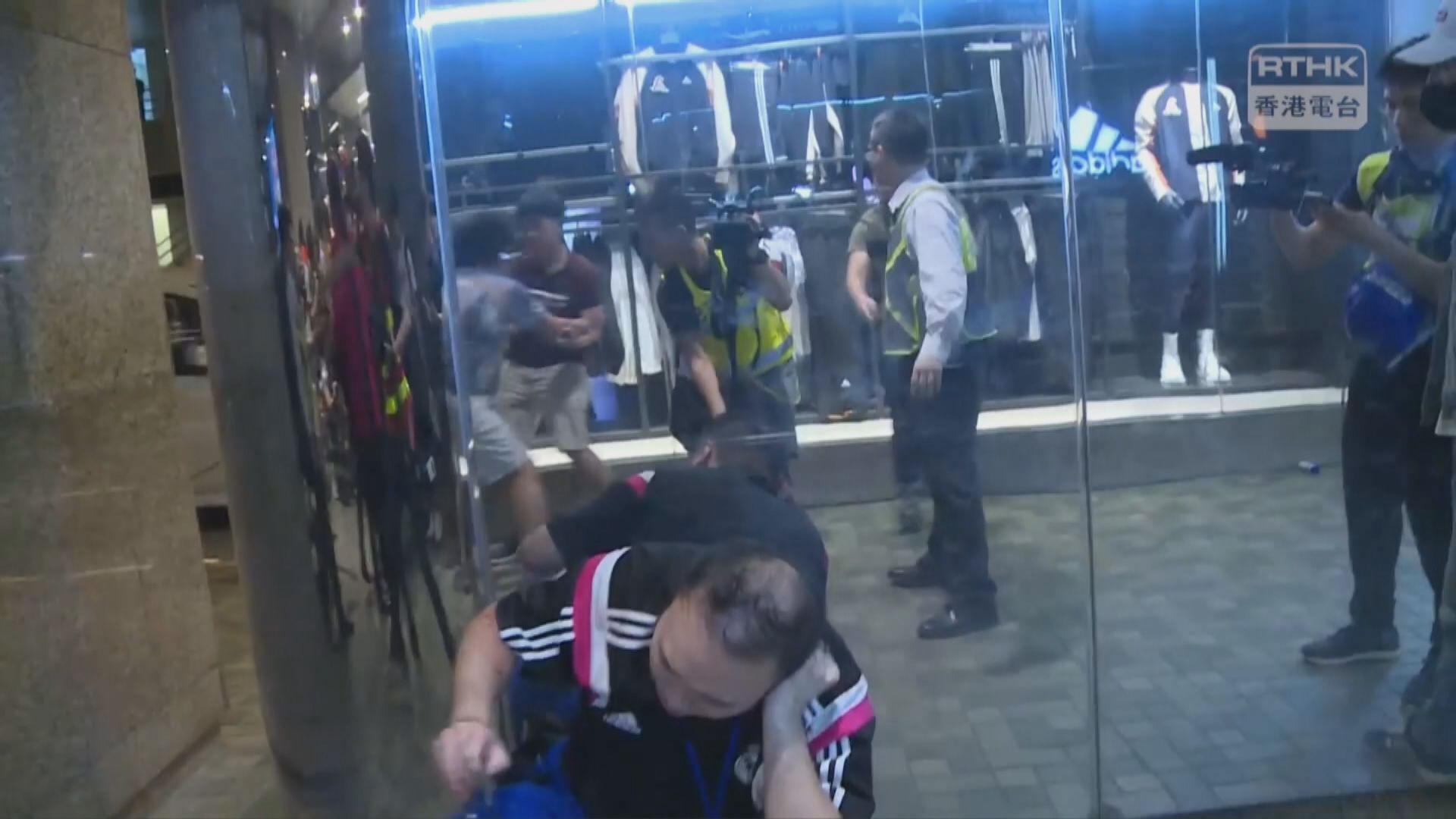 趙家賢被咬甩左耳案開審