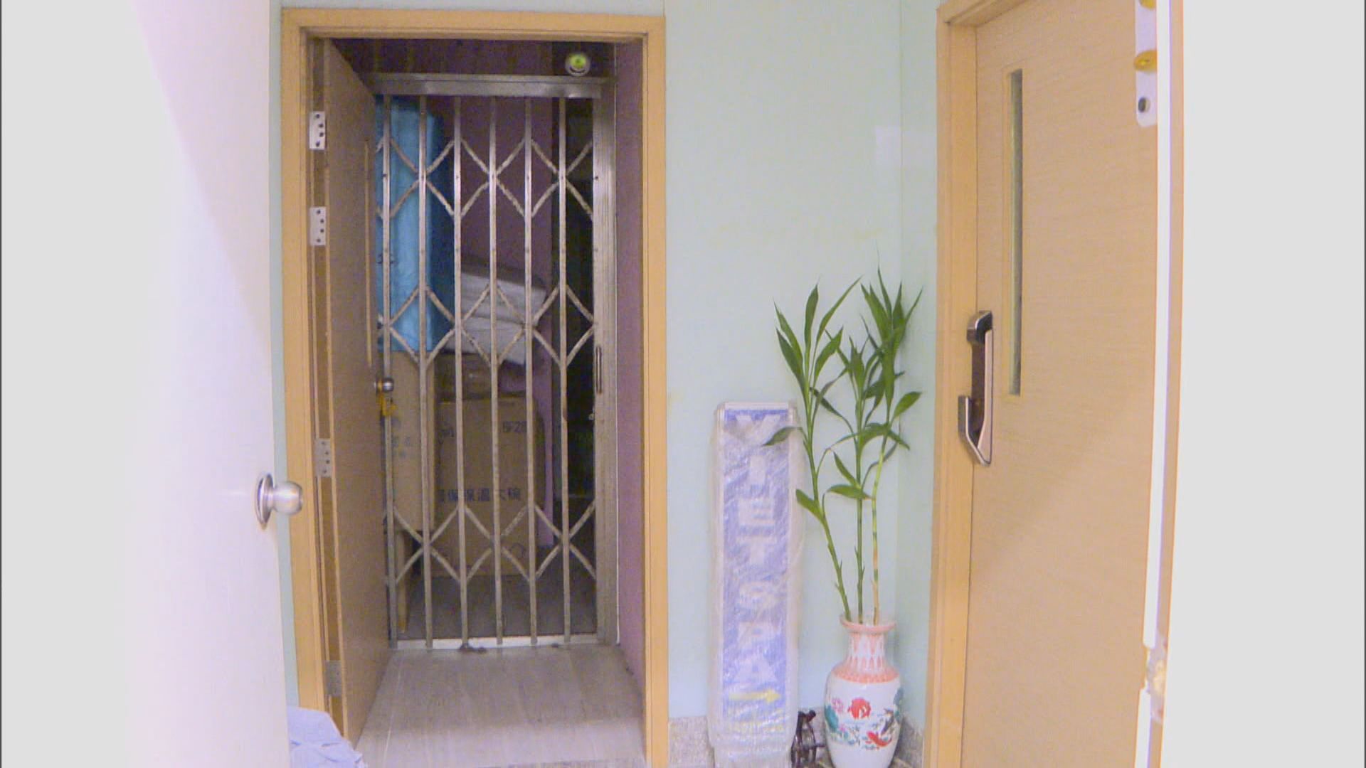 蔡展鵬涉光顧的按摩院四人被起訴　7月21日再提堂